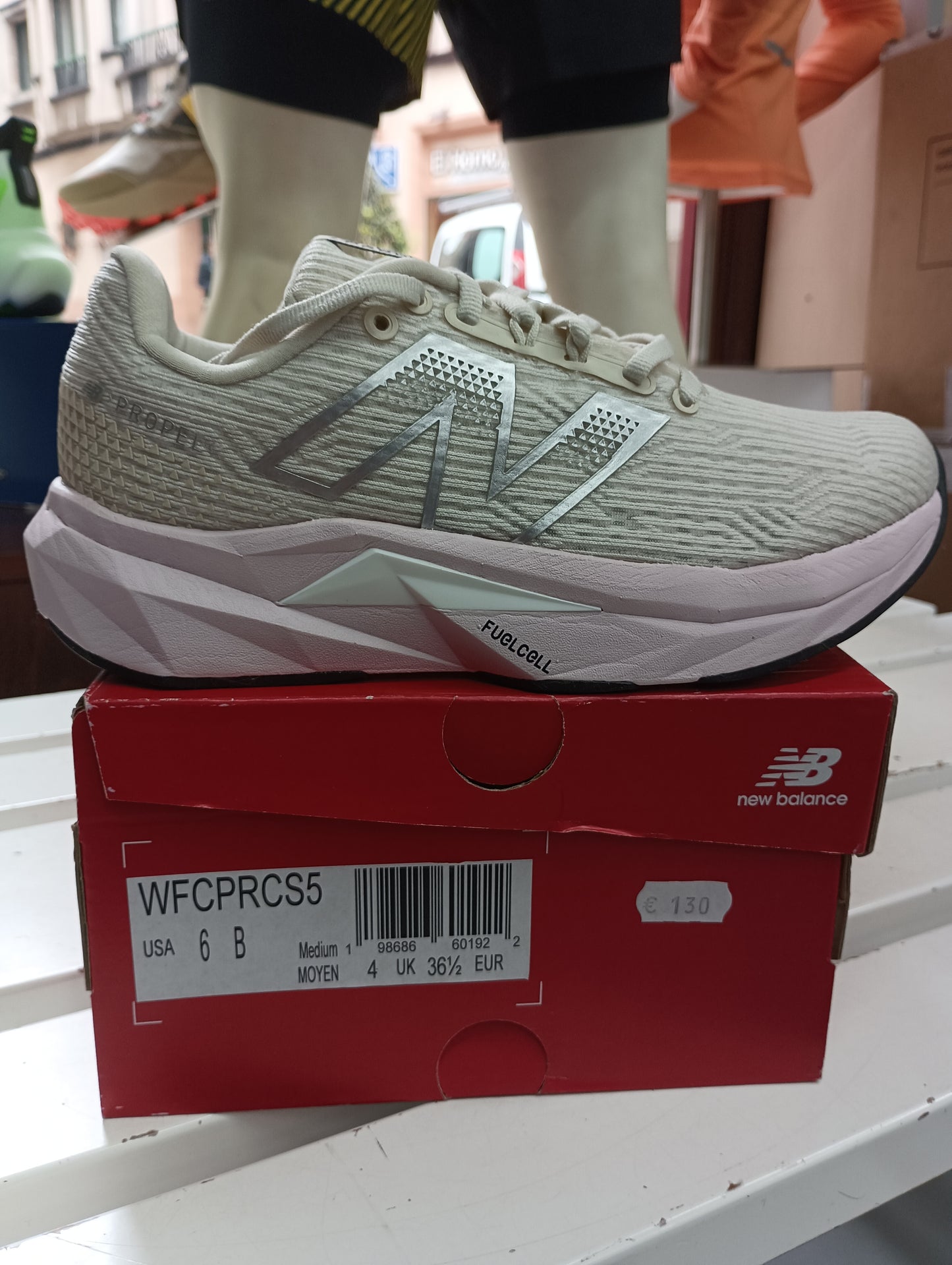 New Balance pro 5 W